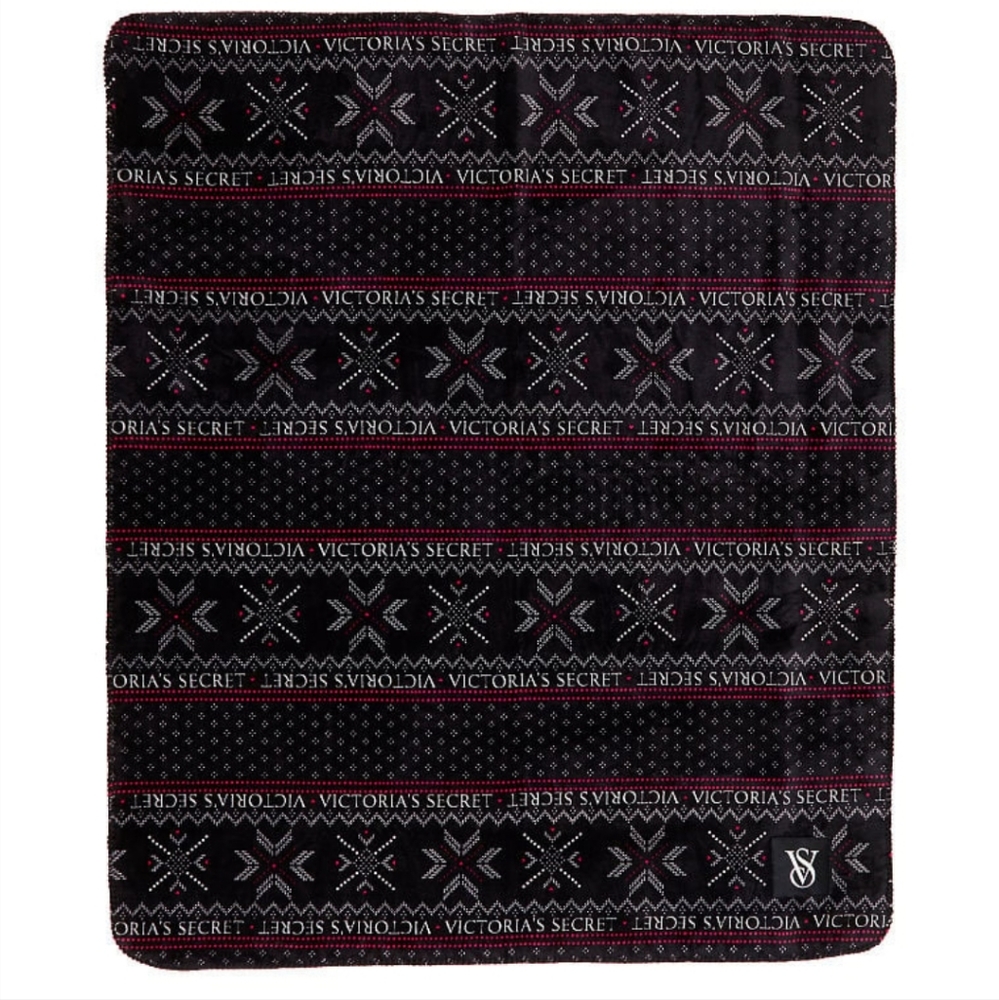 NWT VS Plush Blanket